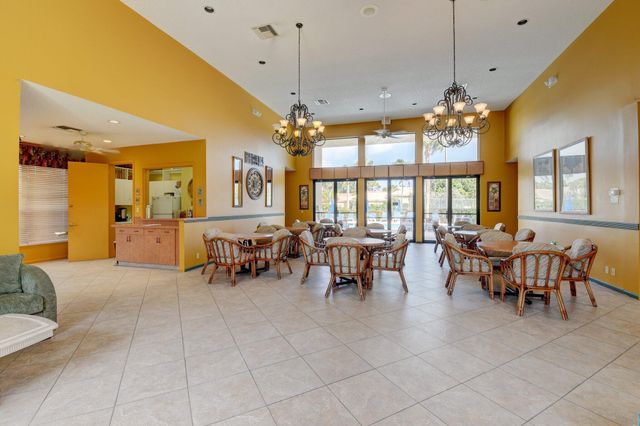 10393 Lexington Circle S, Boynton Beach, FL 33436