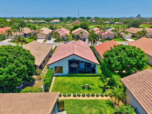 10393 Lexington Circle S, Boynton Beach, FL 33436