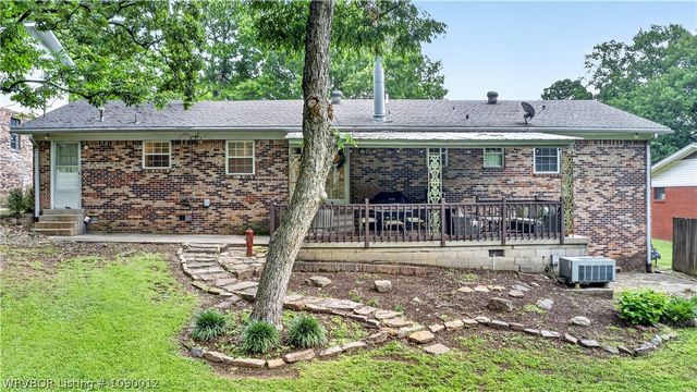 2810 S 32nd Street, Fort Smith, AR 72903