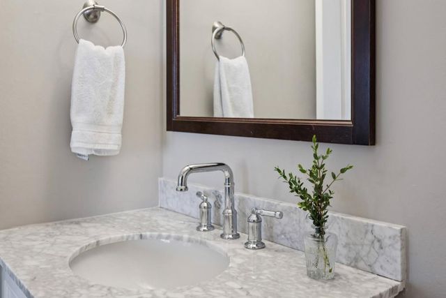 2479 Peachtree NE Road 515, Atlanta, GA 30305