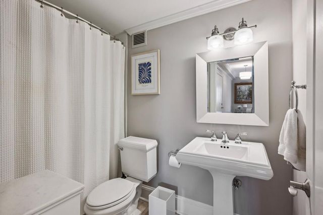 2479 Peachtree NE Road 515, Atlanta, GA 30305