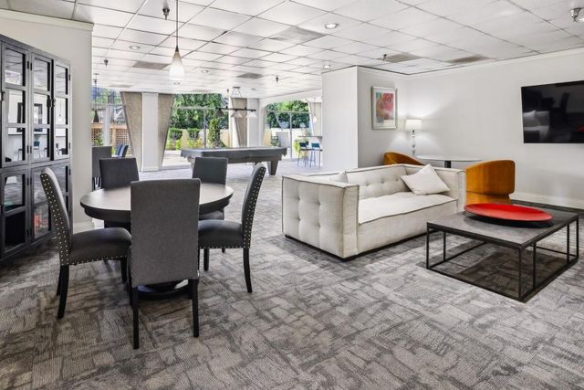 2479 Peachtree NE Road 515, Atlanta, GA 30305