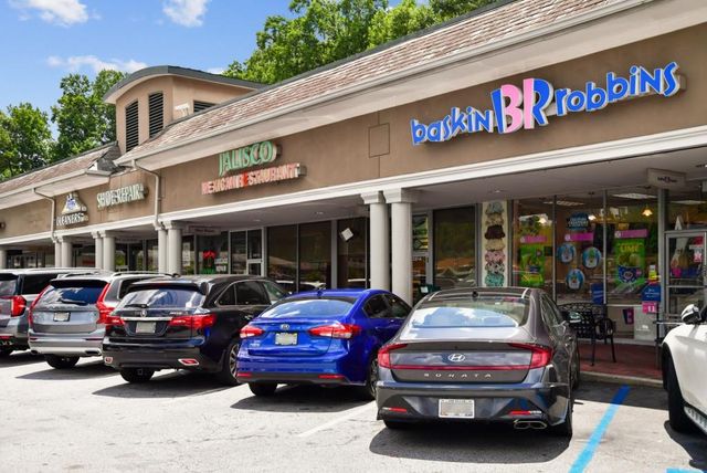 2479 Peachtree NE Road 515, Atlanta, GA 30305