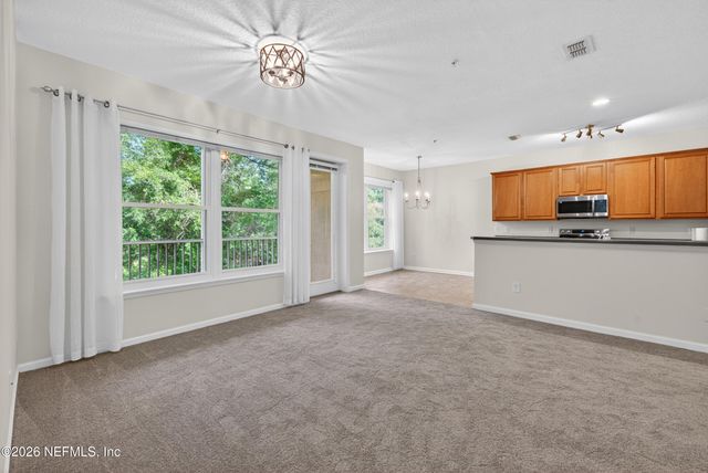 13364 BEACH Boulevard 913, Jacksonville, FL 32224