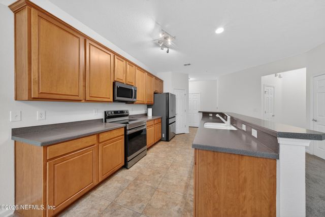 13364 BEACH Boulevard 913, Jacksonville, FL 32224