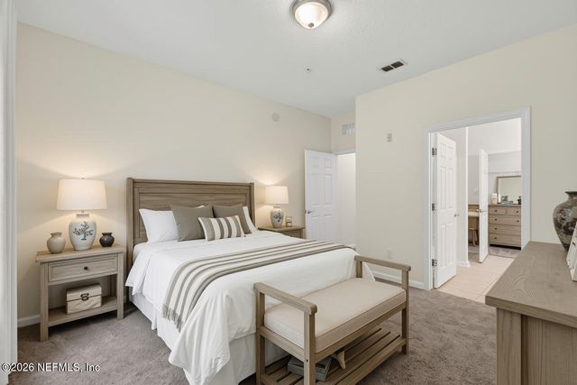 13364 BEACH Boulevard 913, Jacksonville, FL 32224