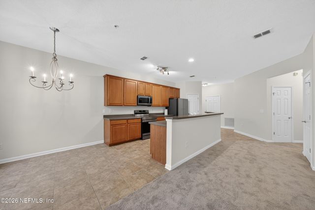 13364 BEACH Boulevard 913, Jacksonville, FL 32224