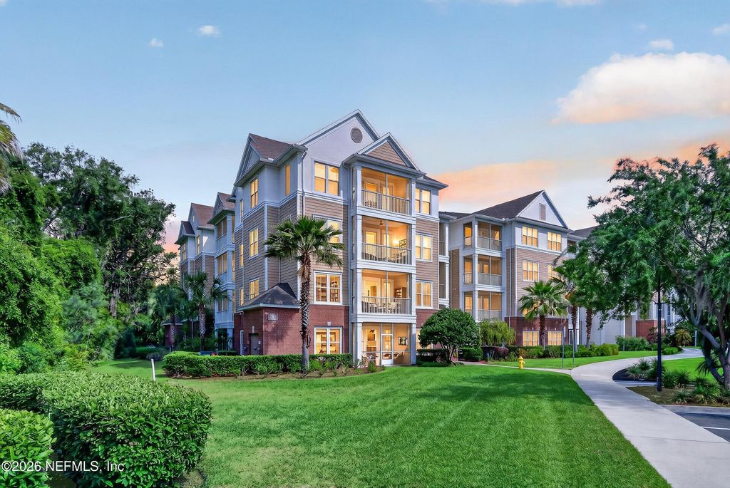 13364 BEACH Boulevard 913, Jacksonville, FL 32224