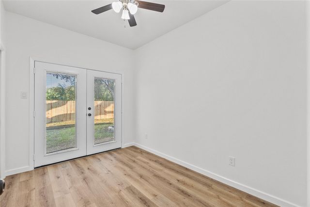 617 Prairie Ln, Angleton, TX 77515