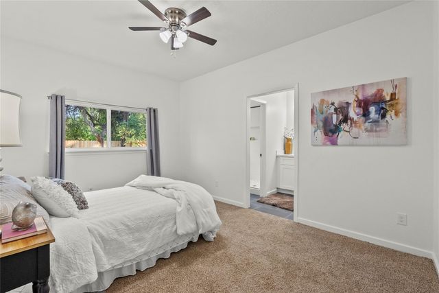 617 Prairie Ln, Angleton, TX 77515
