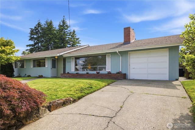 812 Alvord Avenue N, Kent, WA 98031