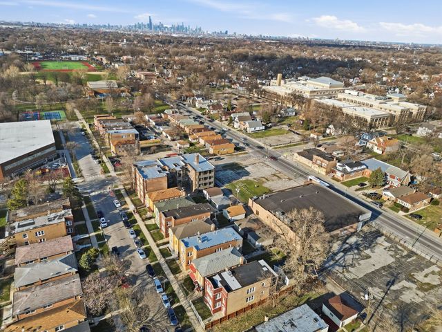 6225 S Seeley Avenue, Chicago, IL 60636