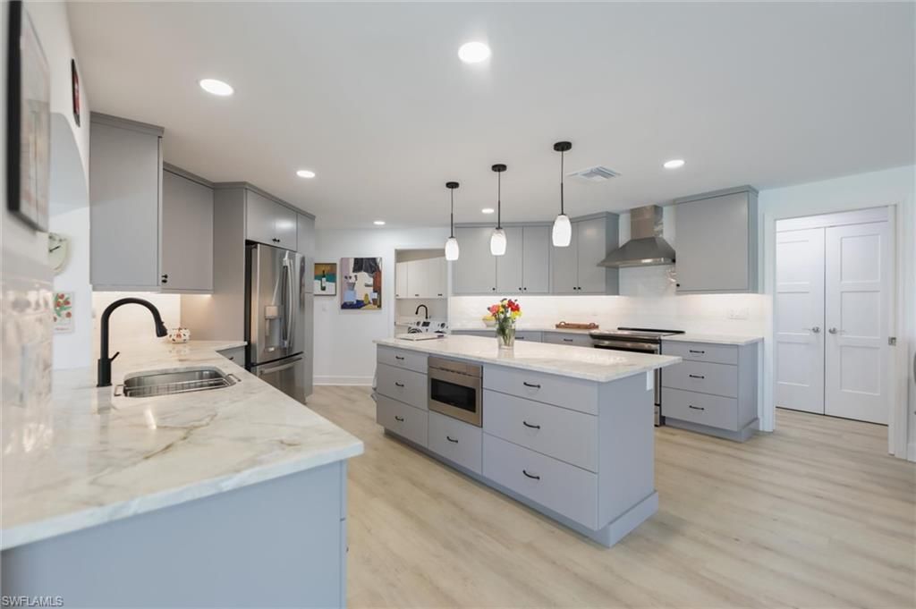 1264 Par View DR, SANIBEL, FL 33957 — photo 4