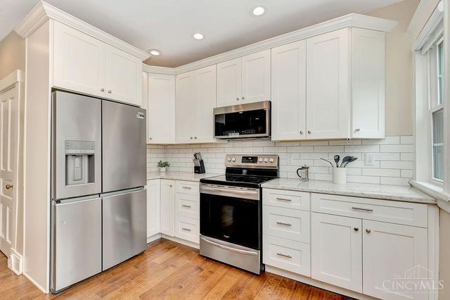 2732 Hyde Park Avenue, Cincinnati, OH 45209