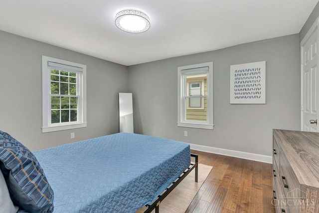 2732 Hyde Park Avenue, Cincinnati, OH 45209