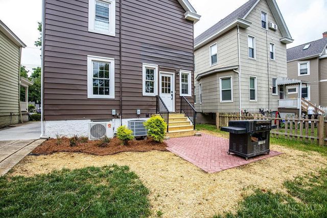 2732 Hyde Park Avenue, Cincinnati, OH 45209