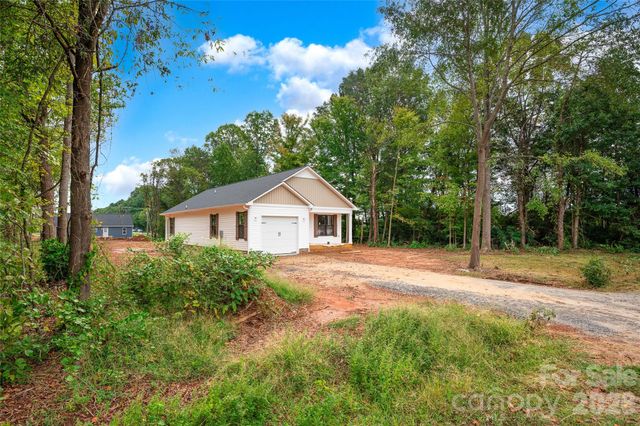 104 Roseman Lane, Statesville, NC 28625