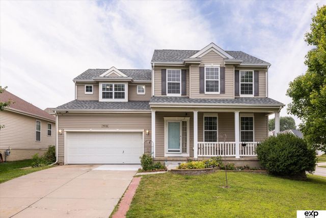 7528 N 107 Street, Omaha, NE 68122