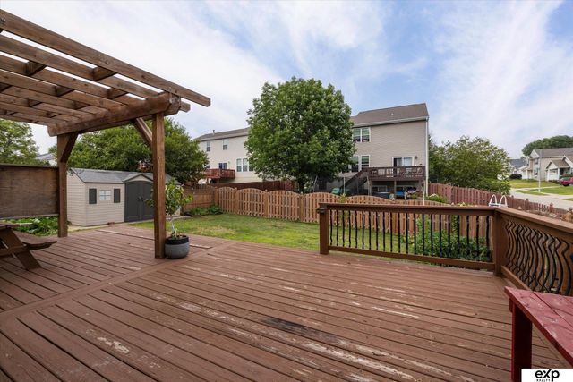 7528 N 107 Street, Omaha, NE 68122