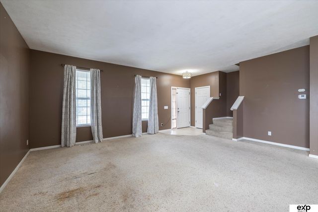 7528 N 107 Street, Omaha, NE 68122