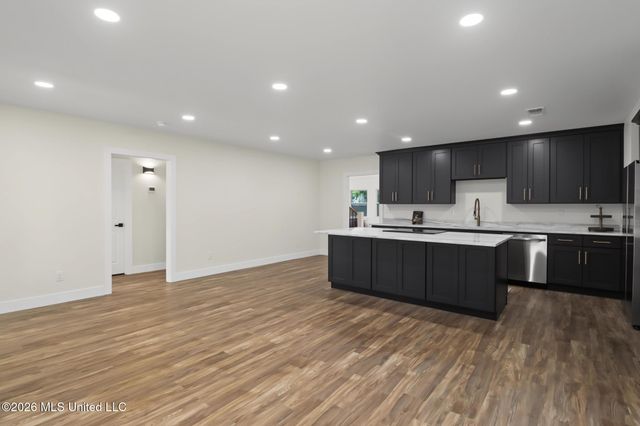 900 22nd Street, Gulfport, MS 39501