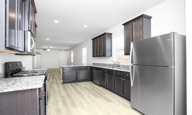 452 Lone Rider Drive, Katy, TX 77493