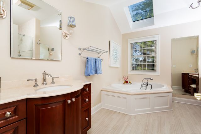 105 Hamilton Avenue 9, Greenwich, CT 06830