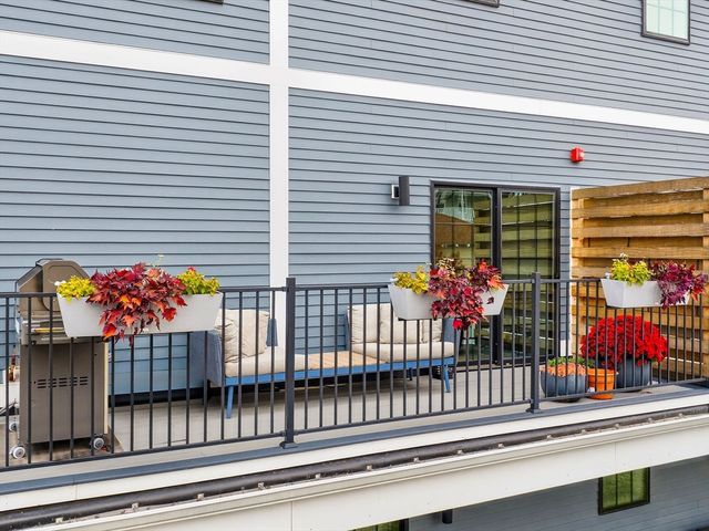 4 Payne Street FIVE, Boston, MA 02122