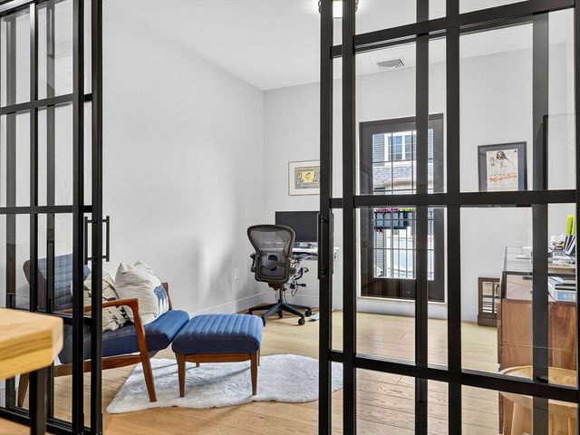 4 Payne Street FIVE, Boston, MA 02122