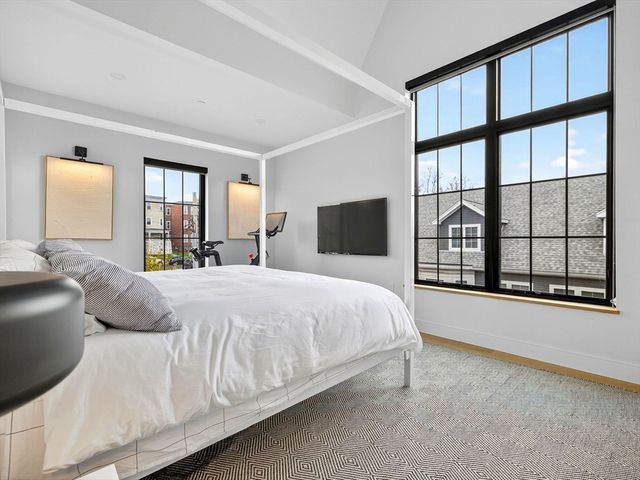 4 Payne Street FIVE, Boston, MA 02122