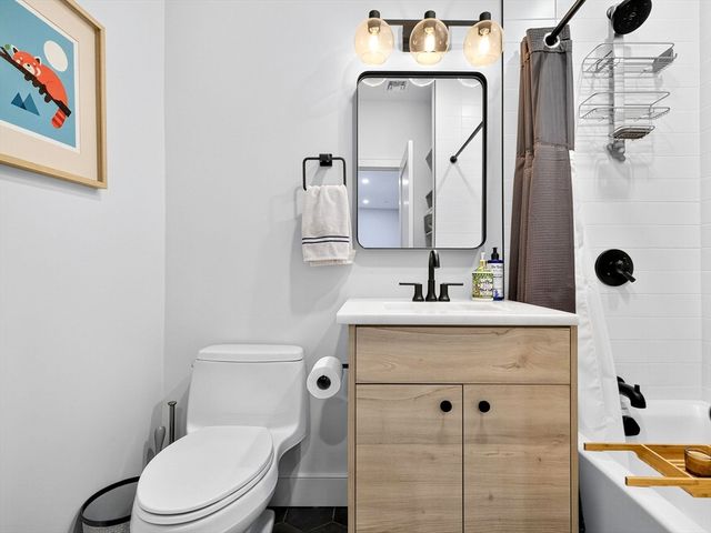 4 Payne Street FIVE, Boston, MA 02122