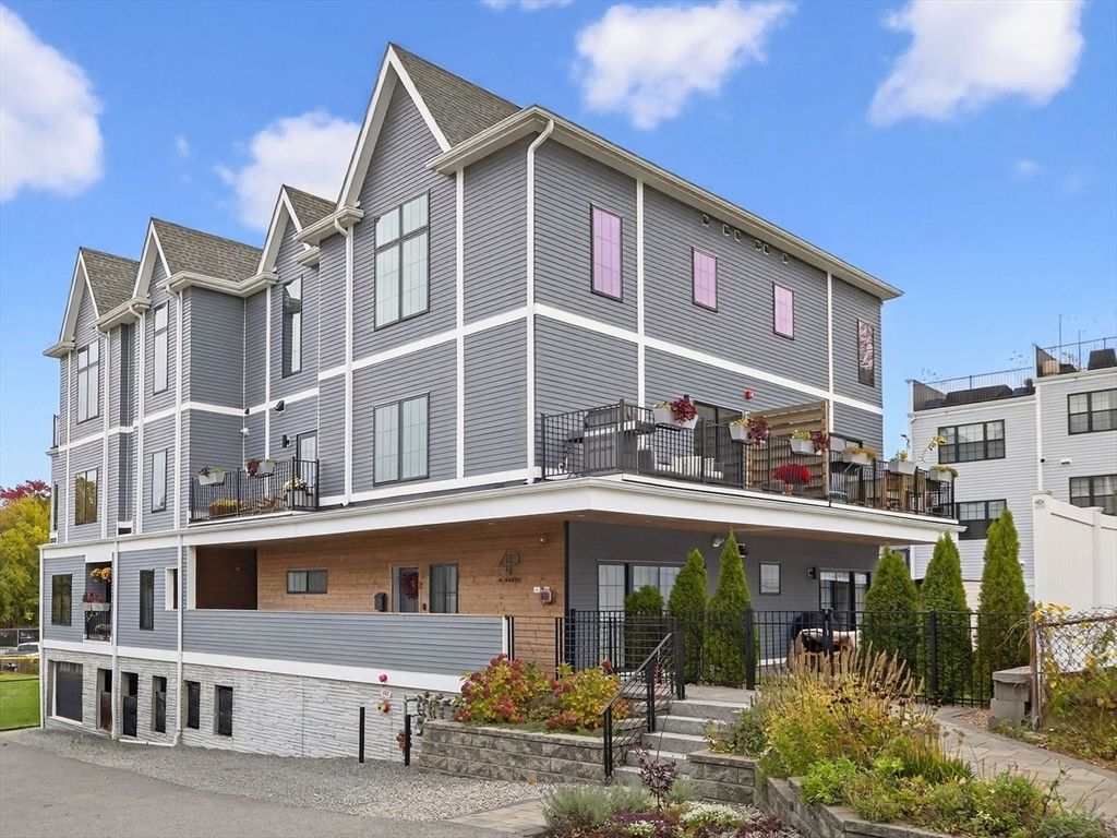 4 Payne Street FIVE, Boston, MA 02122