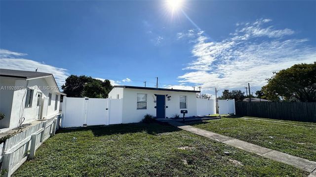 550 NW 15th Ct, Pompano Beach, FL 33060
