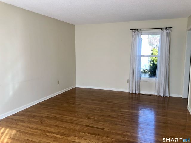 409 Georgetown Drive 409, Glastonbury, CT 06033