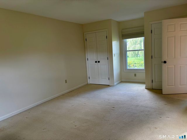 409 Georgetown Drive 409, Glastonbury, CT 06033