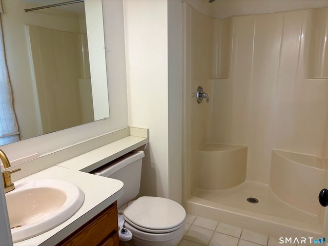 409 Georgetown Drive 409, Glastonbury, CT 06033