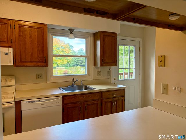 409 Georgetown Drive 409, Glastonbury, CT 06033