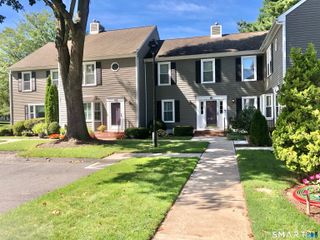 409 Georgetown Drive 409, Glastonbury, CT 06033