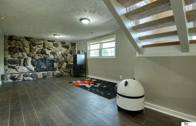 1016 Normandy Drive, Bellevue, NE 68005
