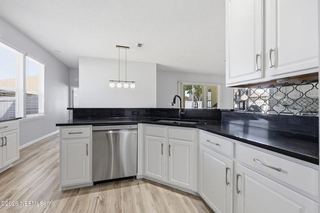 14447 CHERRY LAKE Drive W, Jacksonville, FL 32258