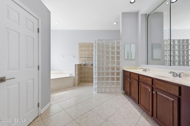 14447 CHERRY LAKE Drive W, Jacksonville, FL 32258