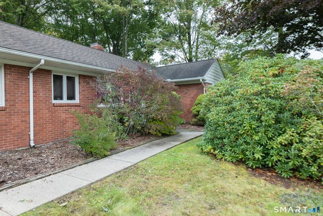 22 Woodlawn Drive, Torrington, CT 06790