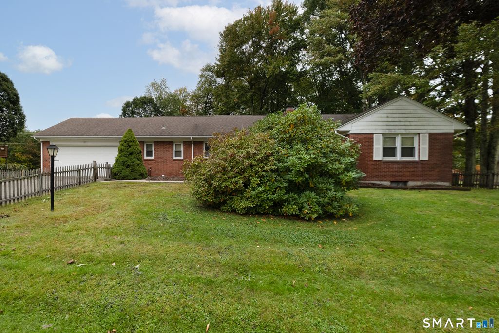 22 Woodlawn Drive, Torrington, CT 06790