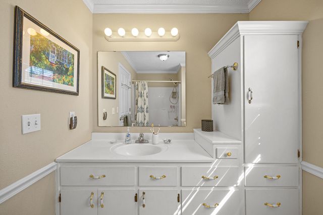 5855 Houston Lane, Crestview, FL 32539