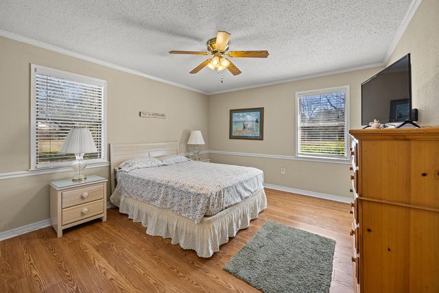 5855 Houston Lane, Crestview, FL 32539