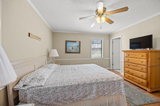 5855 Houston Lane, Crestview, FL 32539