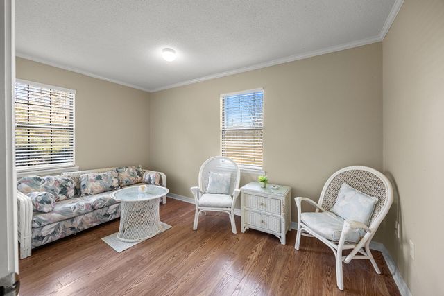 5855 Houston Lane, Crestview, FL 32539