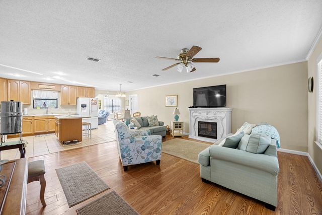 5855 Houston Lane, Crestview, FL 32539