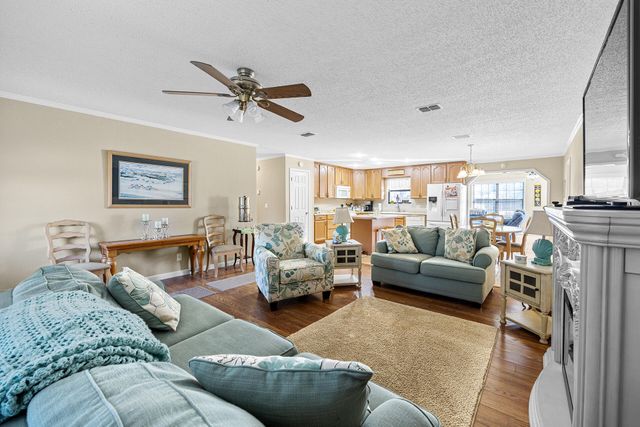 5855 Houston Lane, Crestview, FL 32539