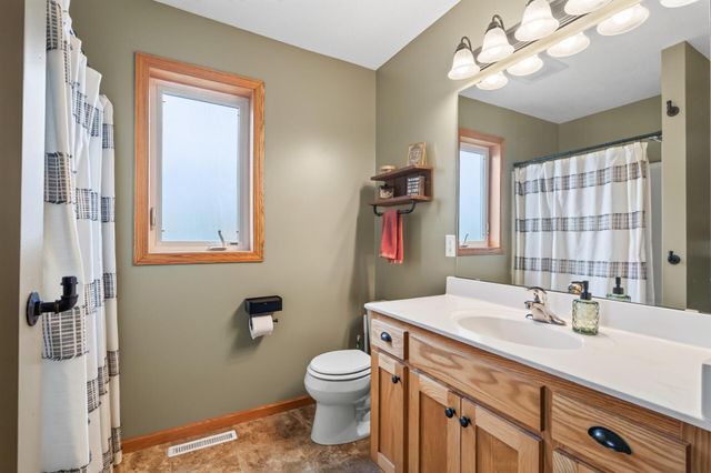 1525 English Avenue NW, New Prague, MN 56071
